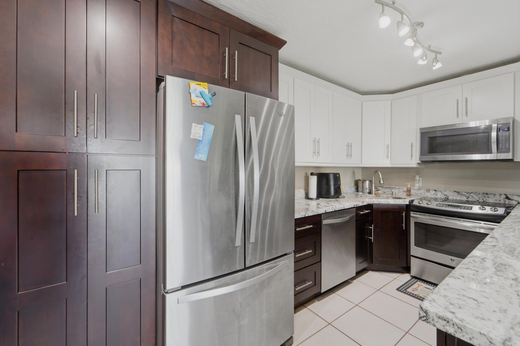Photo of 1013 GREEN PINE Boulevard #C2, West Palm Beach, FL 33409 (MLS # B26063668)
