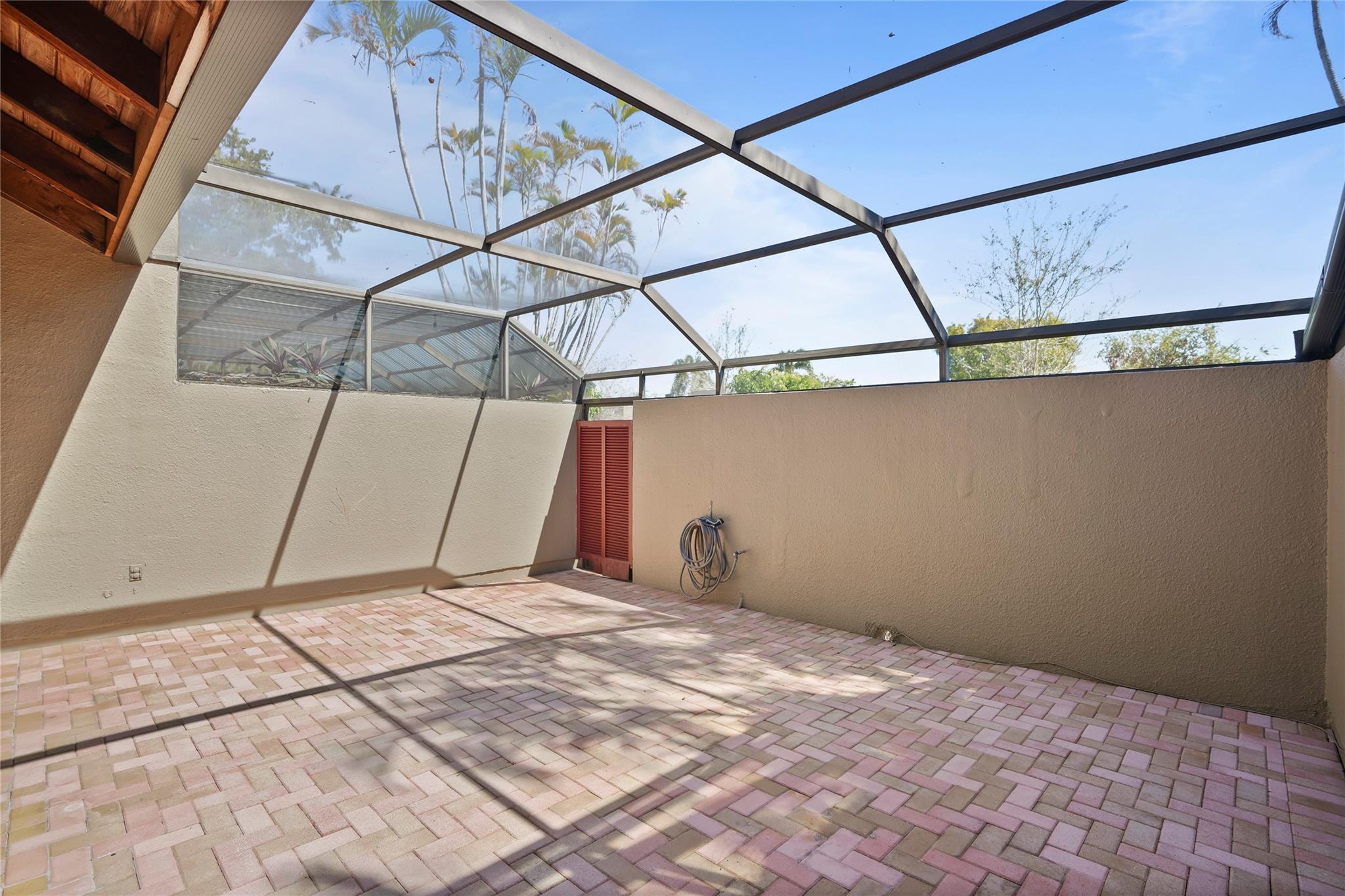 Villas West - Residential