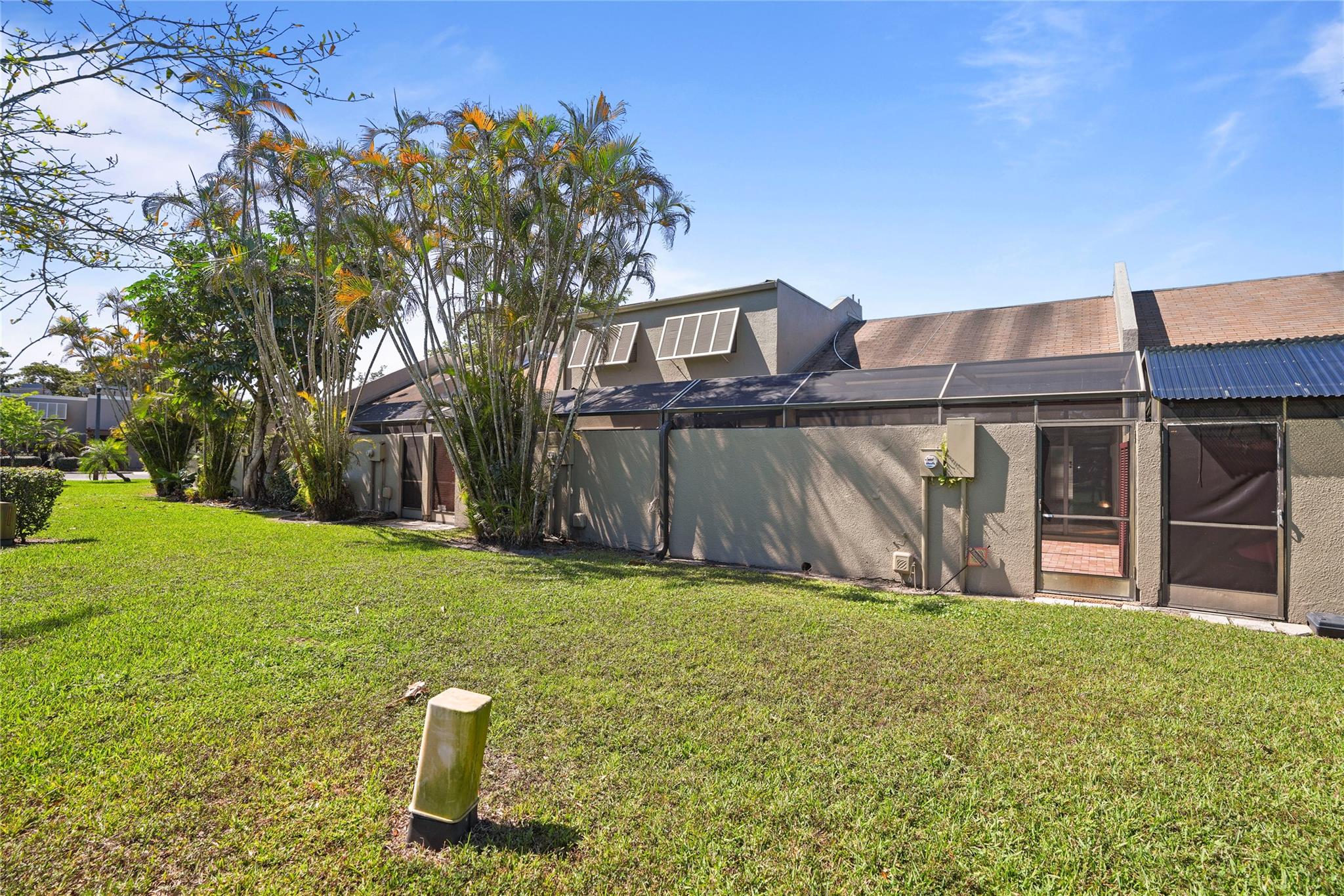 Villas West - Residential