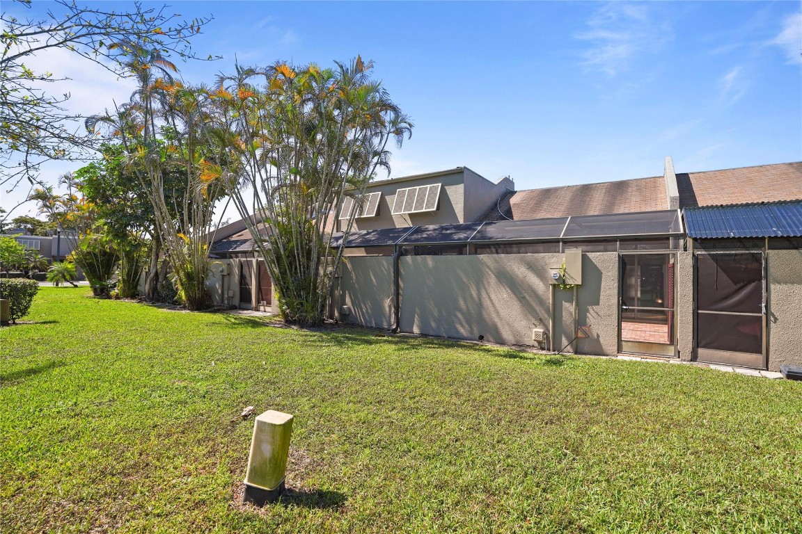 Villas West - Residential