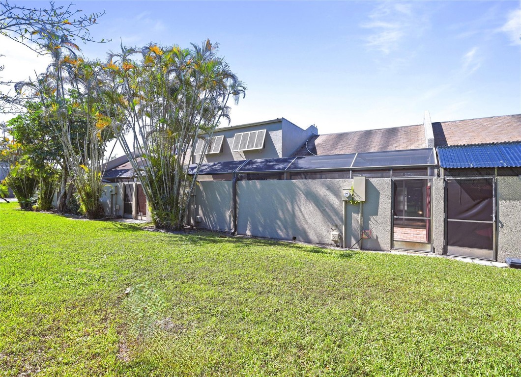 Villas West - Residential