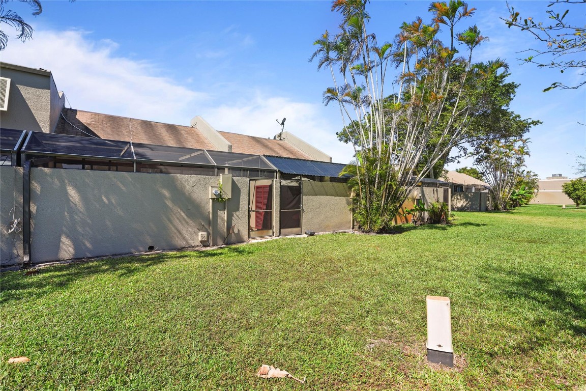 Villas West - Residential