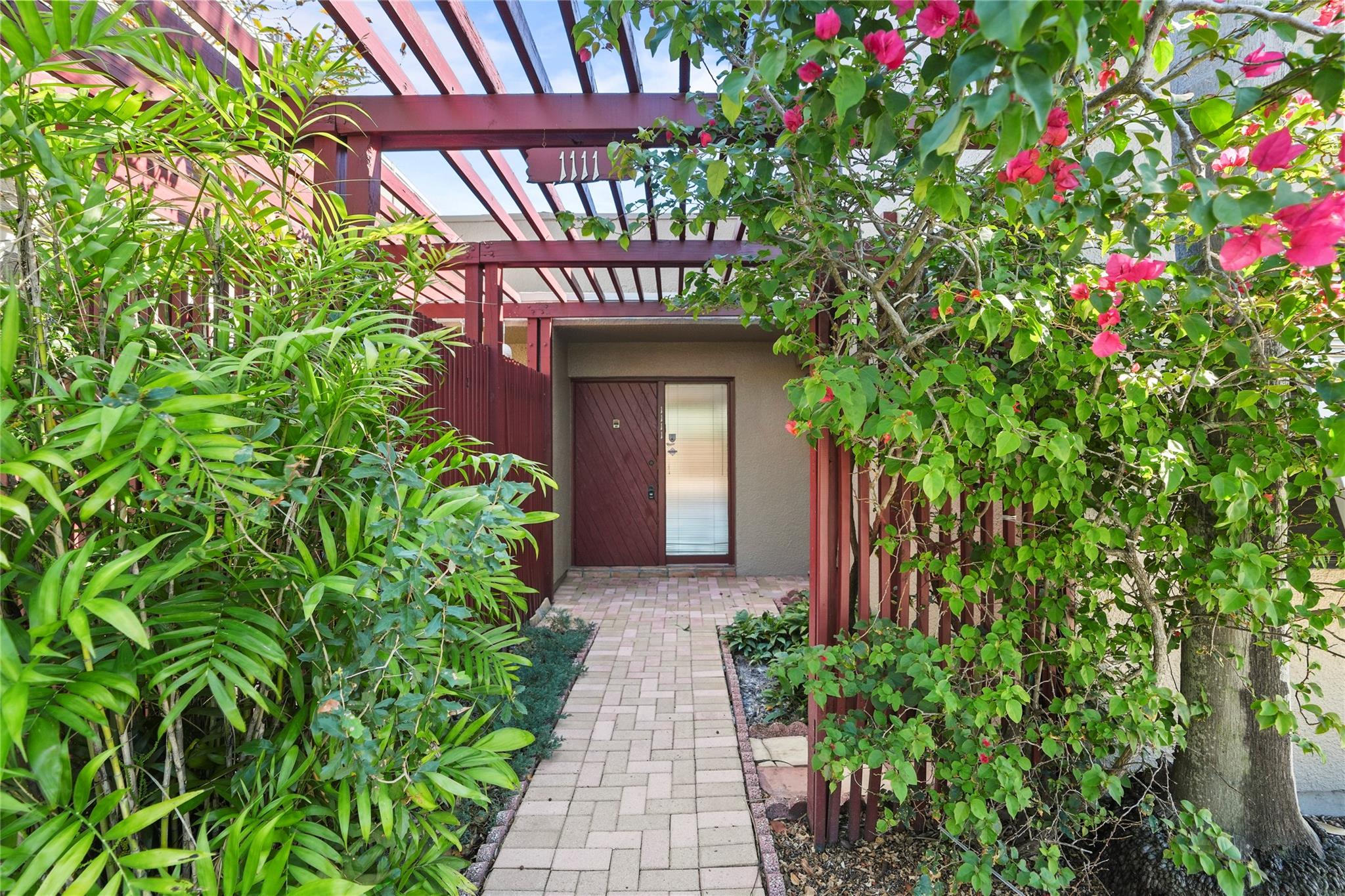 Villas West - Residential