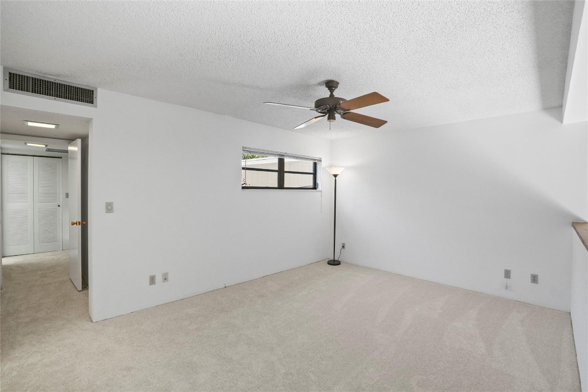 Villas West - Residential