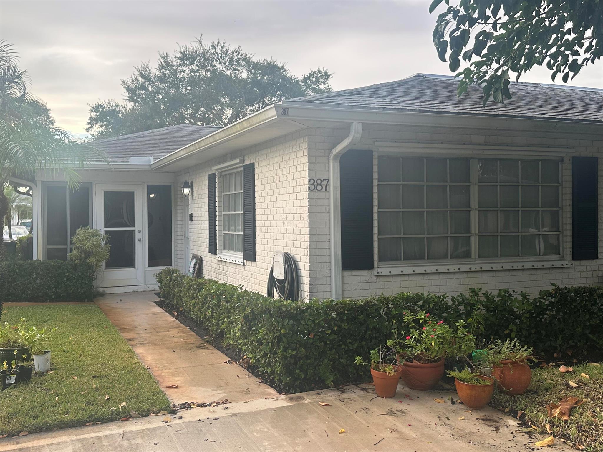 LIMETREE CONDO - Residential