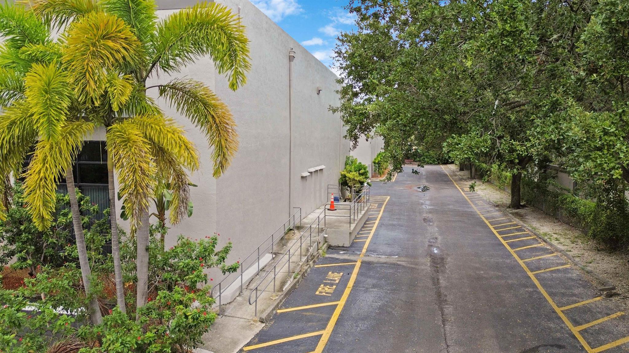 Industrial 100 Unit 2 85- - Commercial Sale