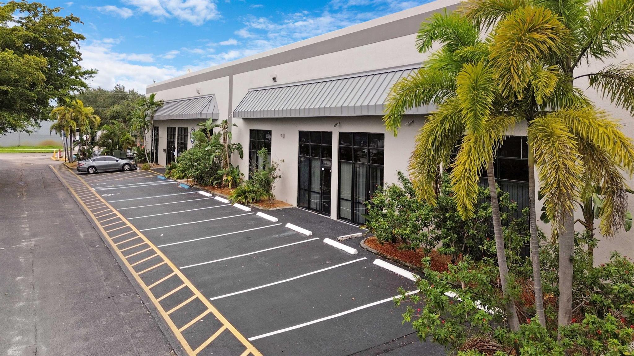 Industrial 100 Unit 2 85- - Commercial Sale