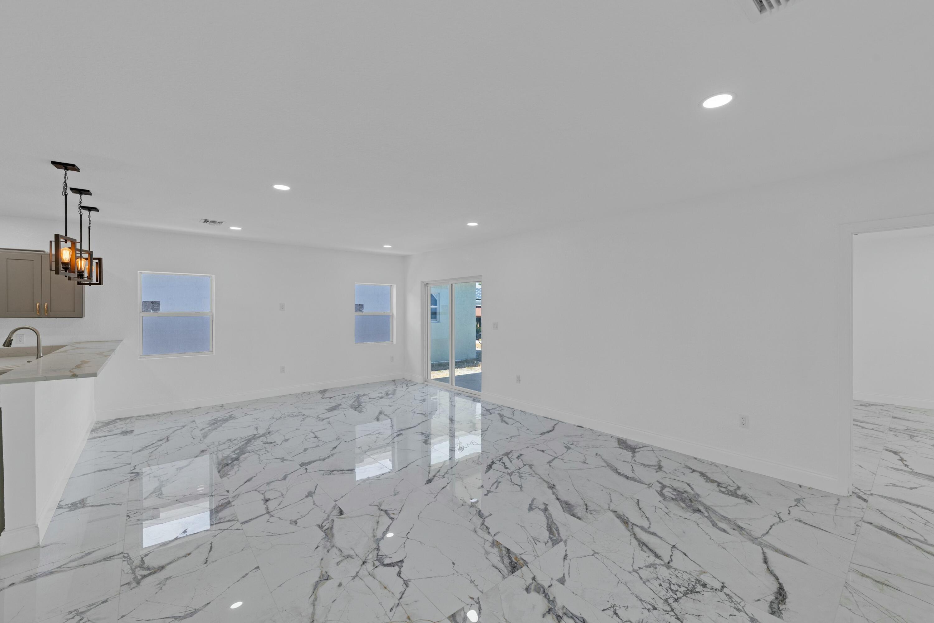 WASHINGTON PARK THIRD ADD - Residential Lease