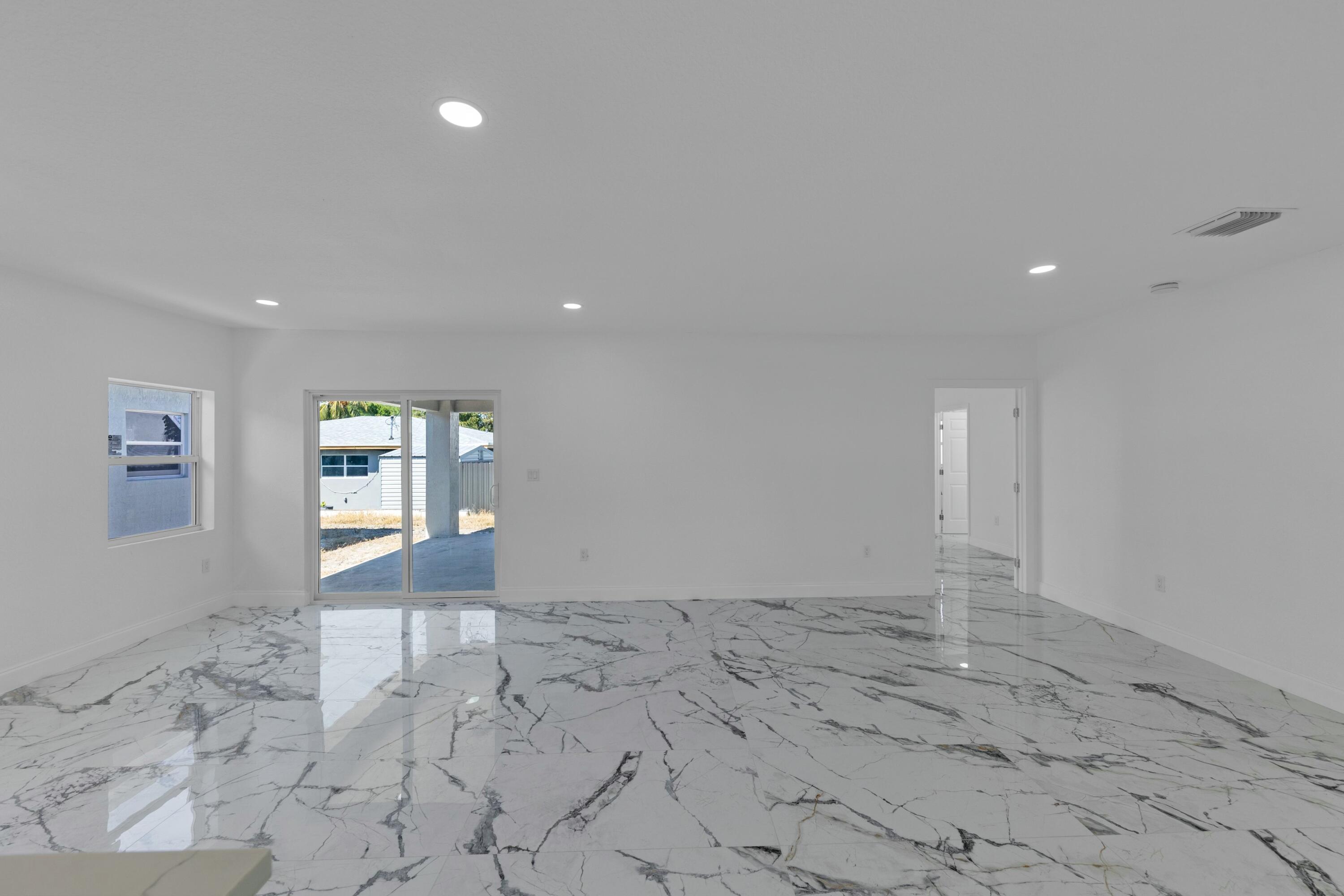 WASHINGTON PARK THIRD ADD - Residential Lease