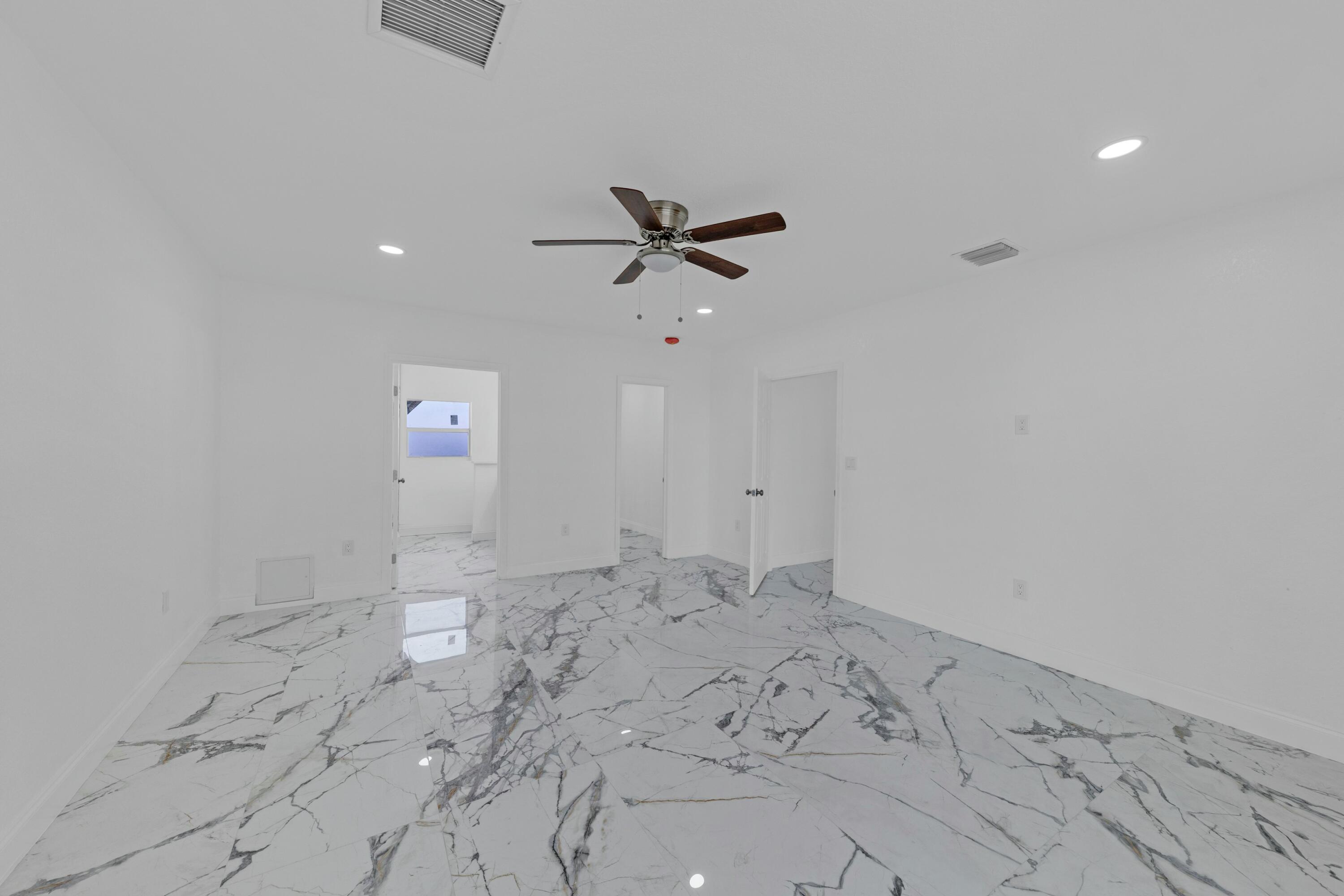 WASHINGTON PARK THIRD ADD - Residential Lease