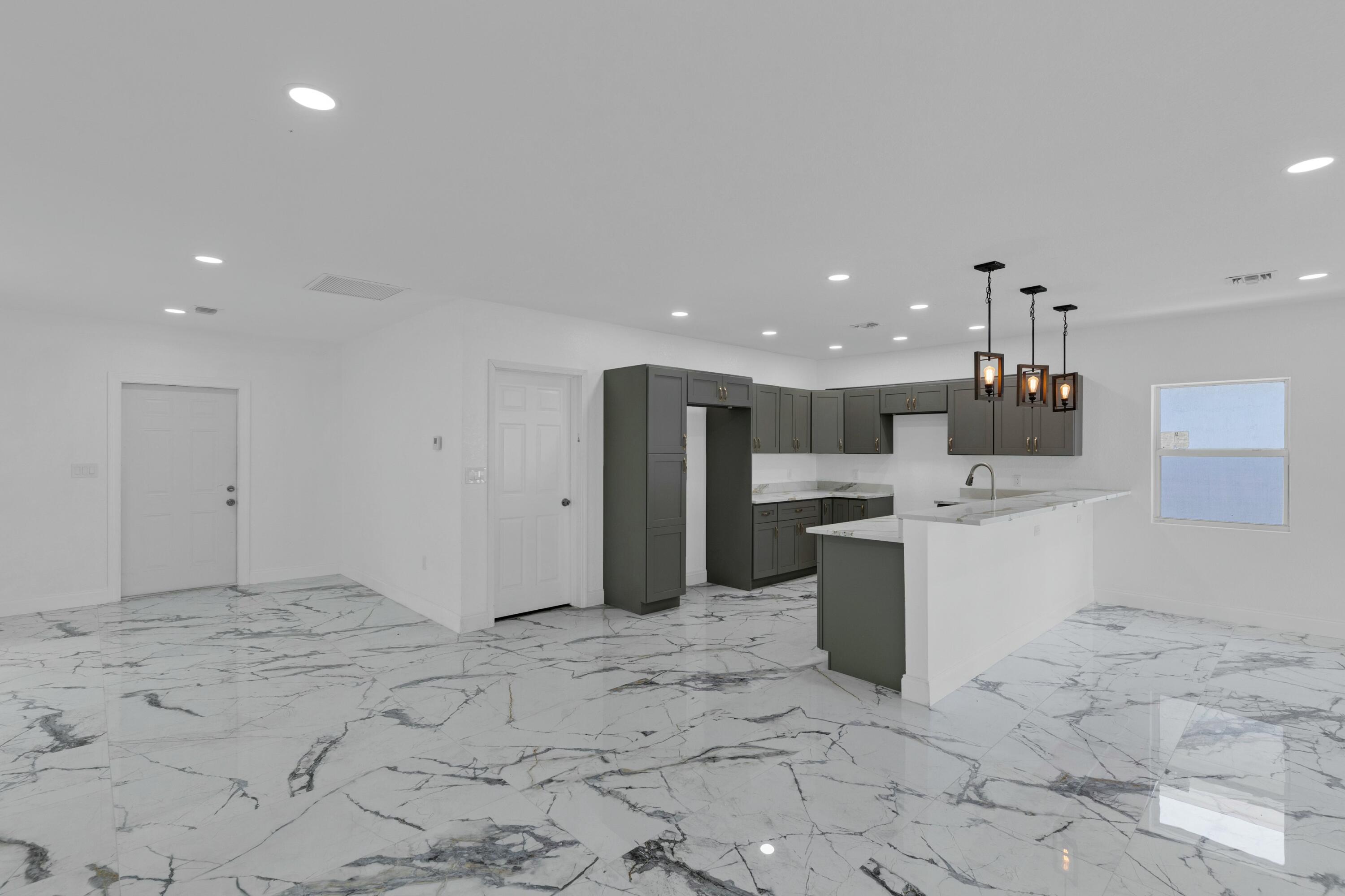 WASHINGTON PARK THIRD ADD - Residential Lease