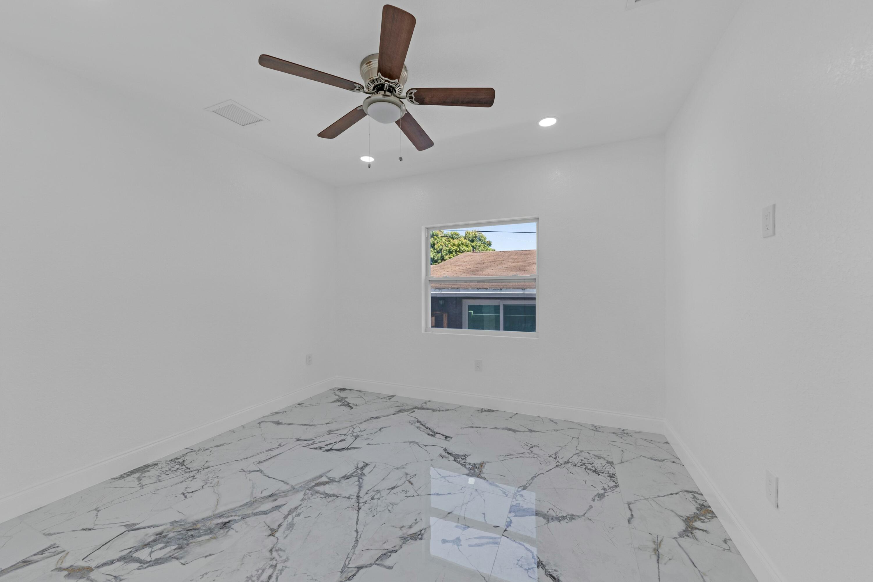 WASHINGTON PARK THIRD ADD - Residential Lease