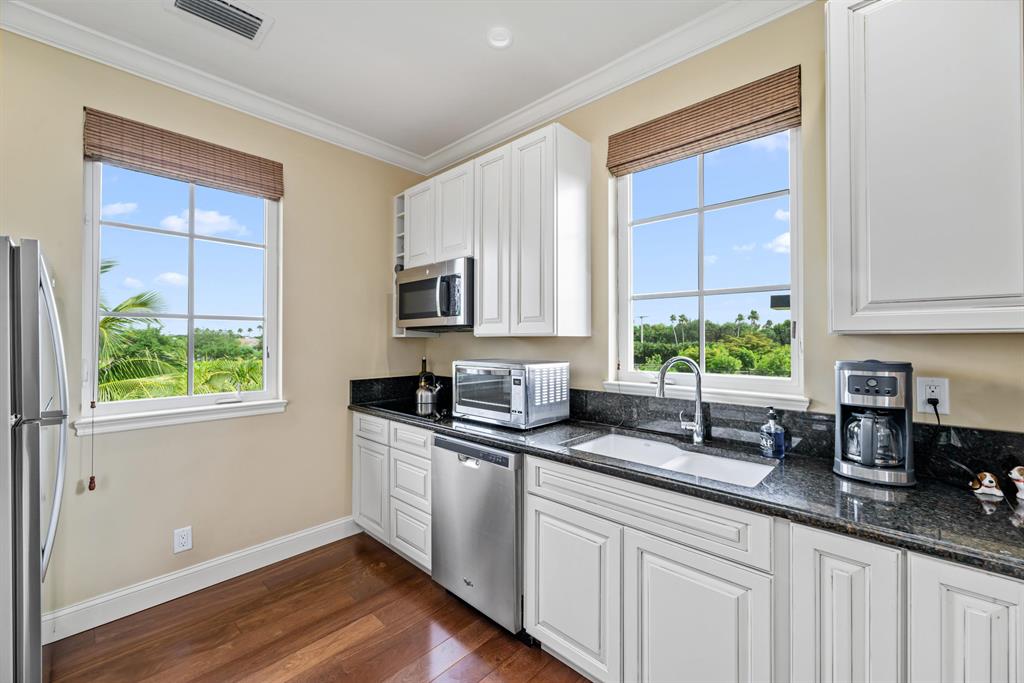 SADDLE TRAIL PARK OF WELLINGTON - Residential