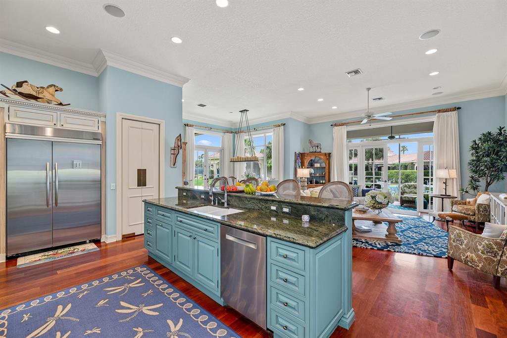 SADDLE TRAIL PARK OF WELLINGTON - Residential