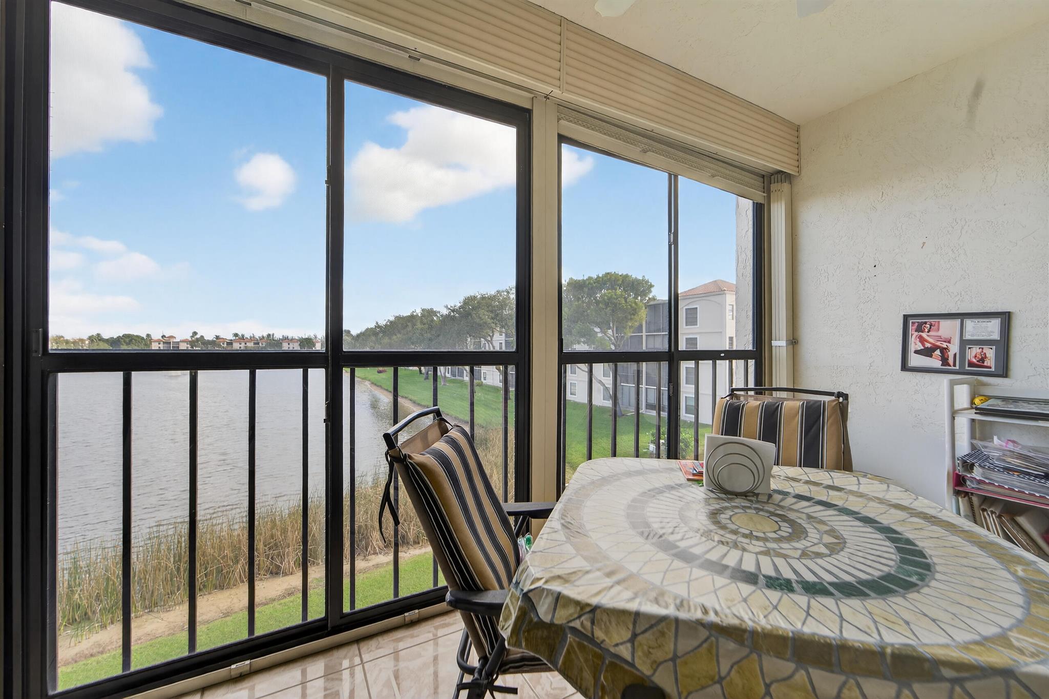 HUNTINGTON POINTE - Residential