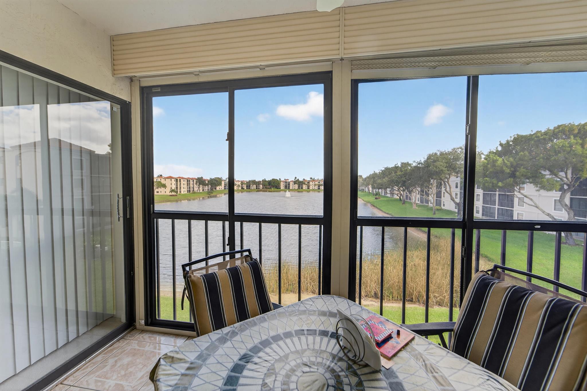 HUNTINGTON POINTE - Residential