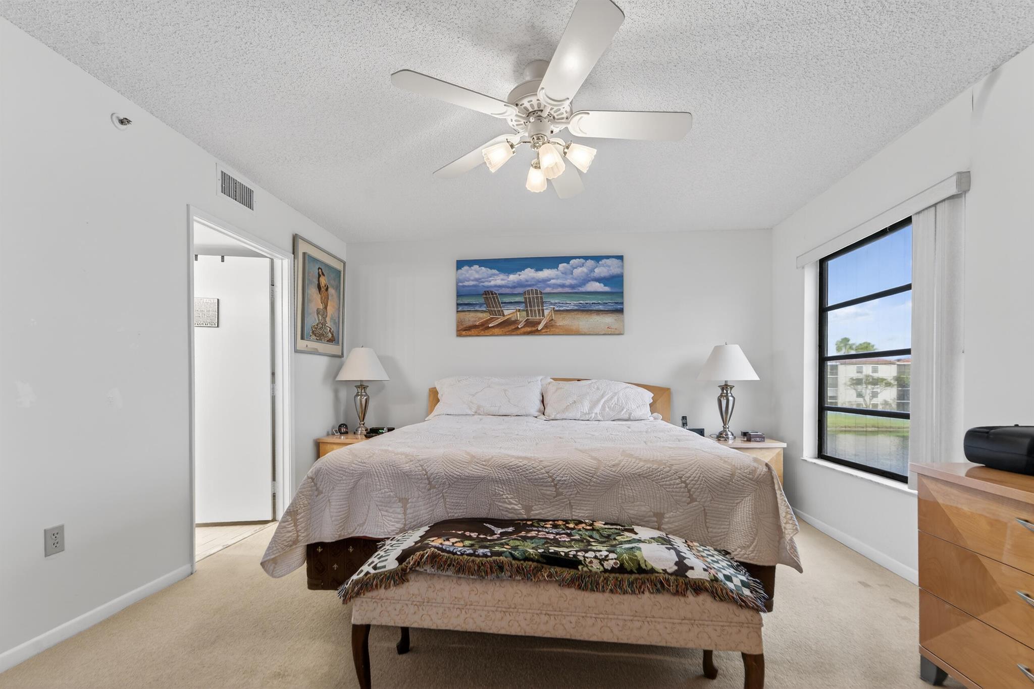 HUNTINGTON POINTE - Residential