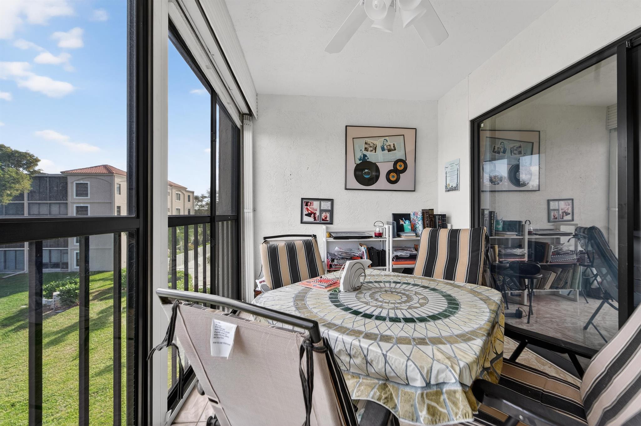 HUNTINGTON POINTE - Residential