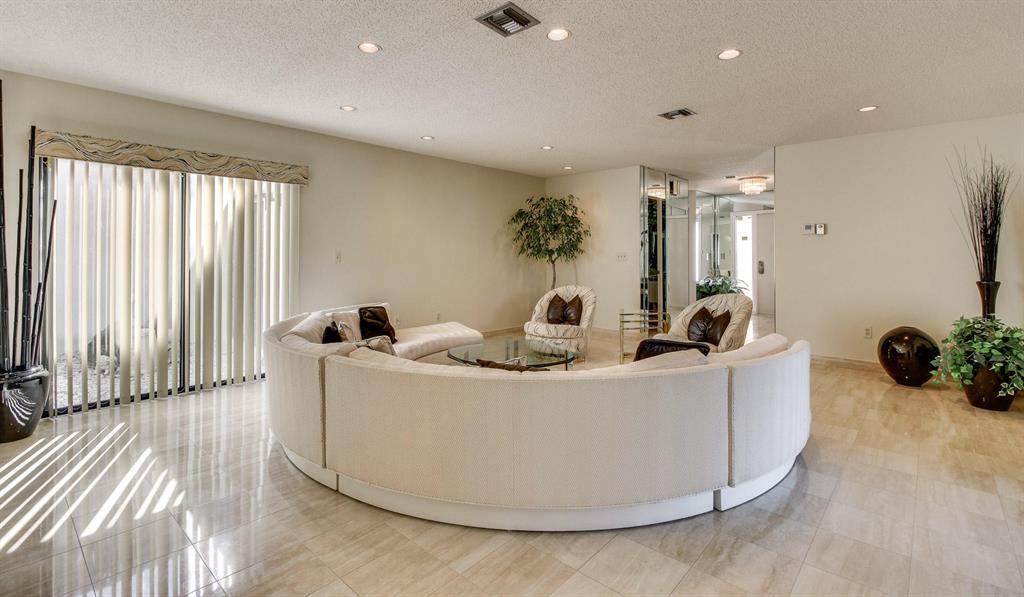 POINCIANA - Residential