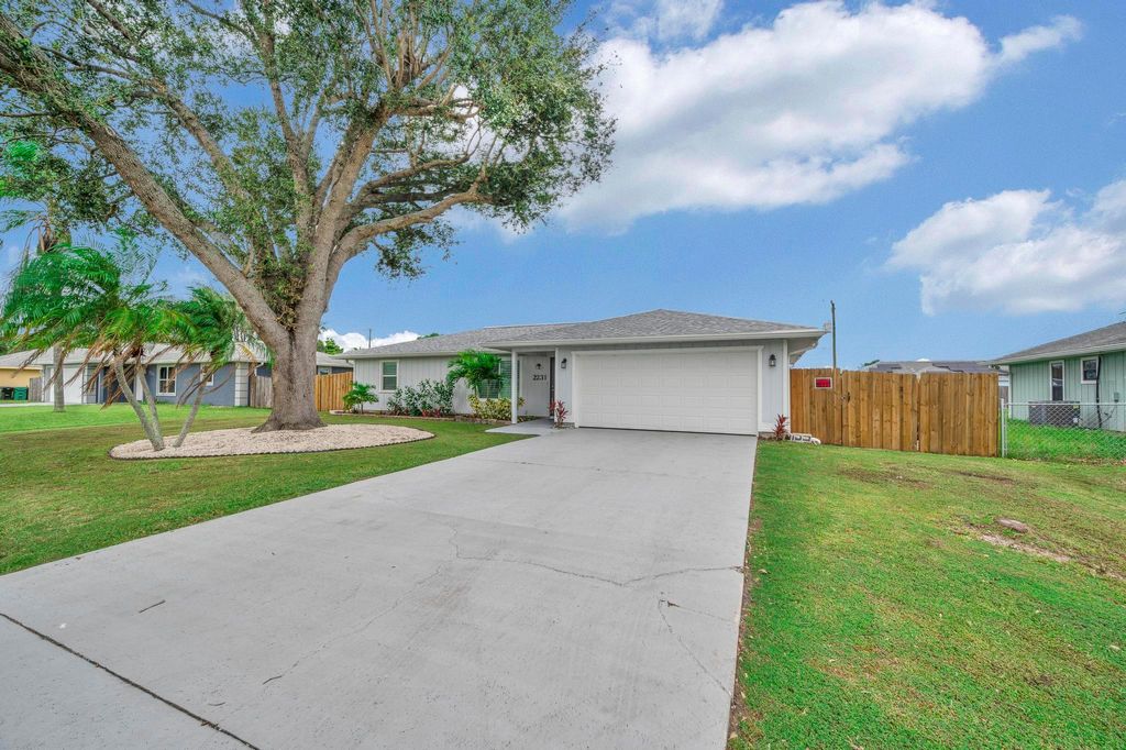 Photo of 2231 SE Trillo Street, Port Saint Lucie, FL 34952 (MLS # R11030403)