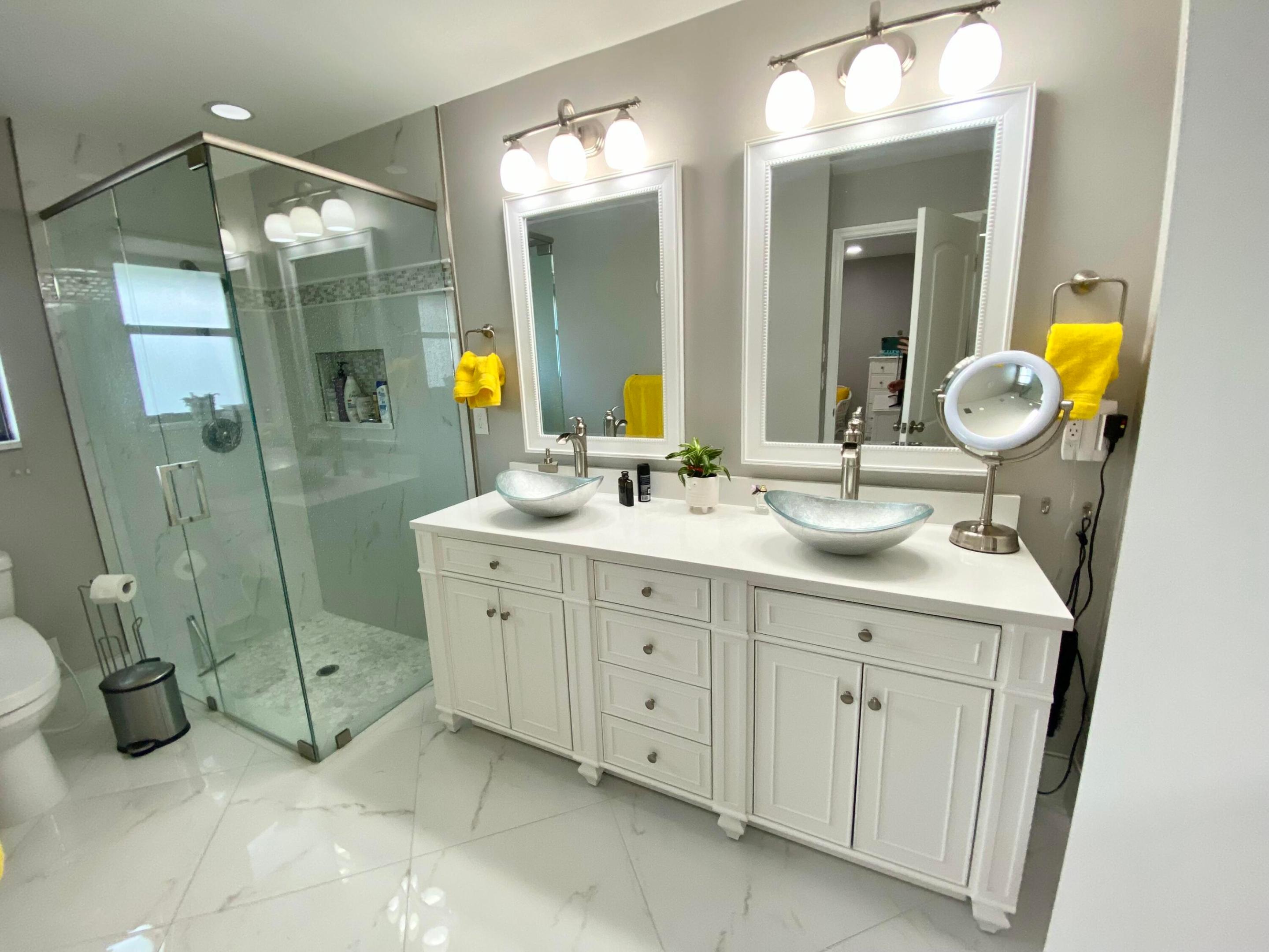BELLA VISTA - Residential Lease