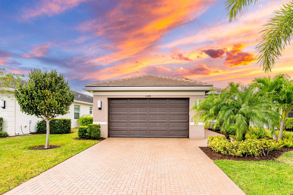Photo of 11688 SW Brighton Falls Drive, Port Saint Lucie, FL 34987 (MLS # R11095917)