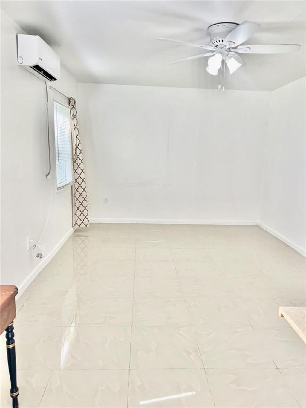 Photo of 1560 SW 47th Terrace, Fort Lauderdale, FL 33317 (MLS # B26002980)