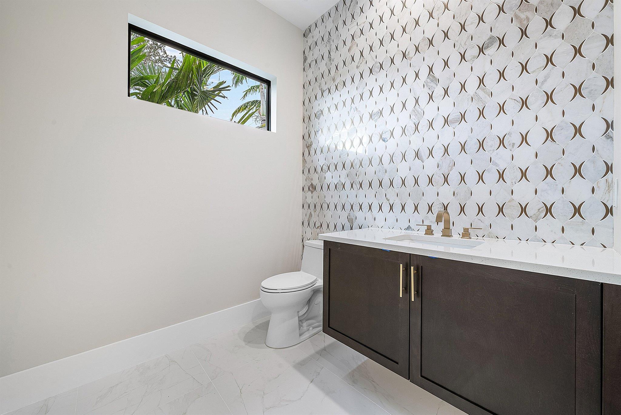 CORAL ISLES - Residential