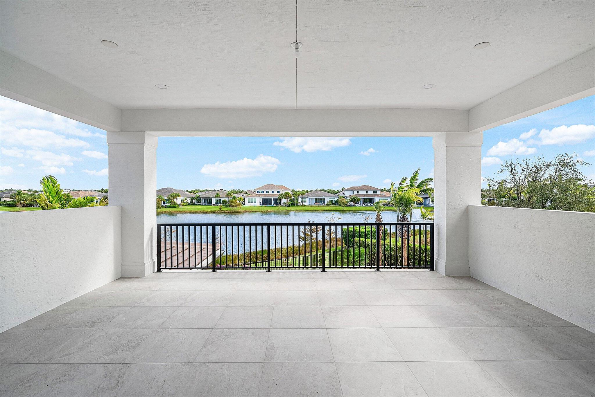 CORAL ISLES - Residential