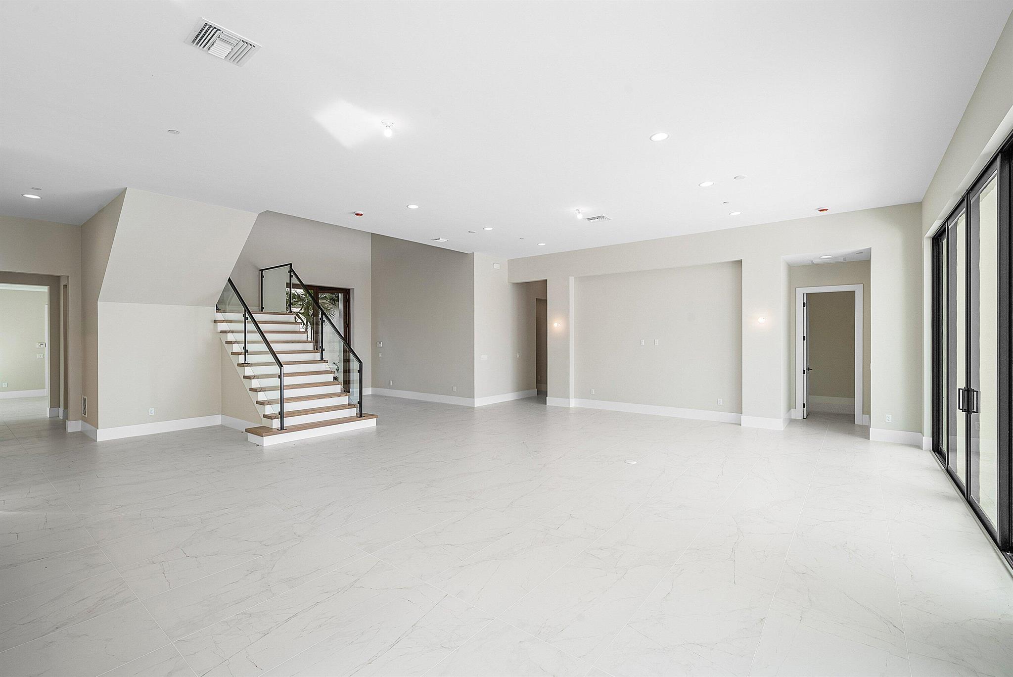 CORAL ISLES - Residential