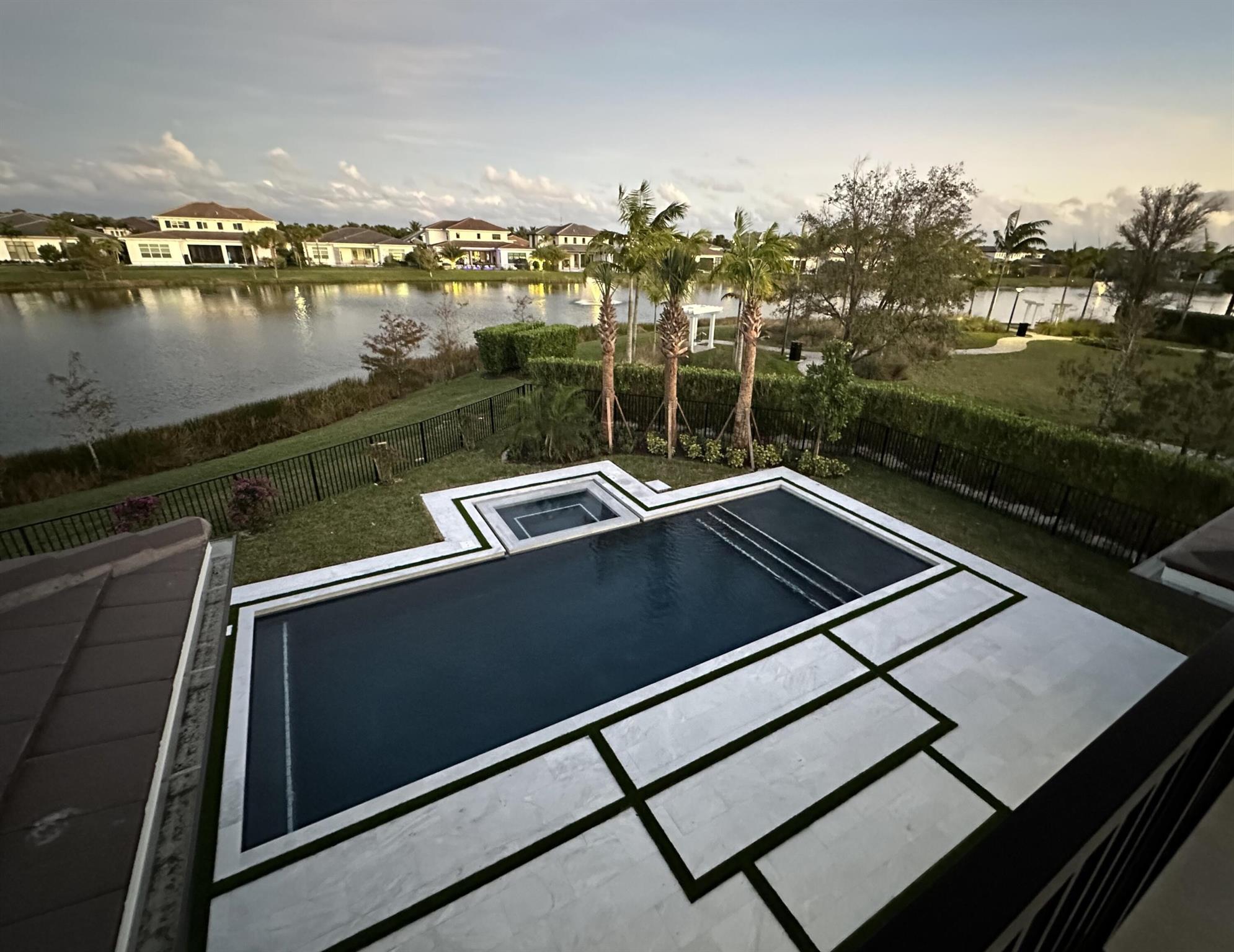 CORAL ISLES - Residential