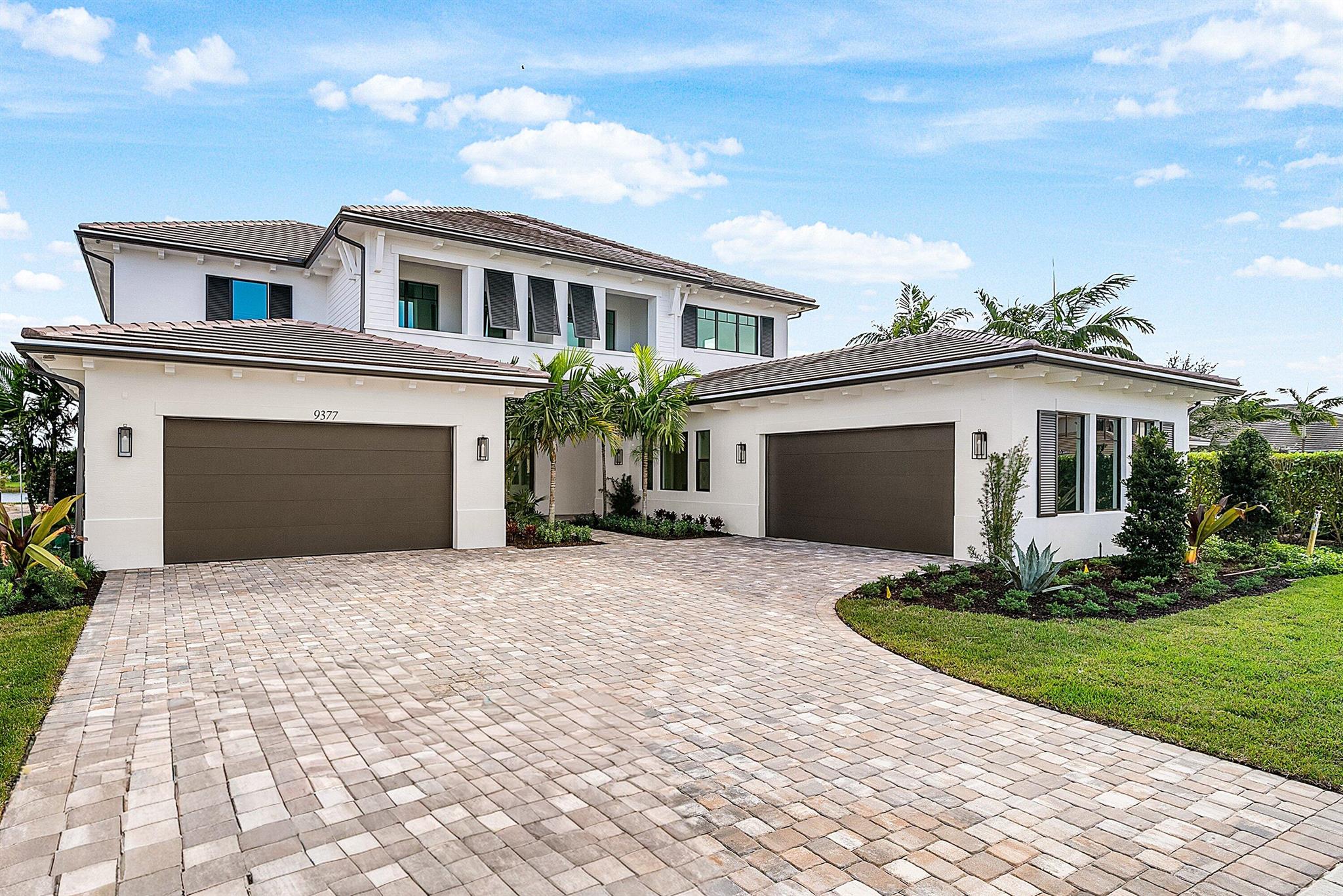 CORAL ISLES - Residential