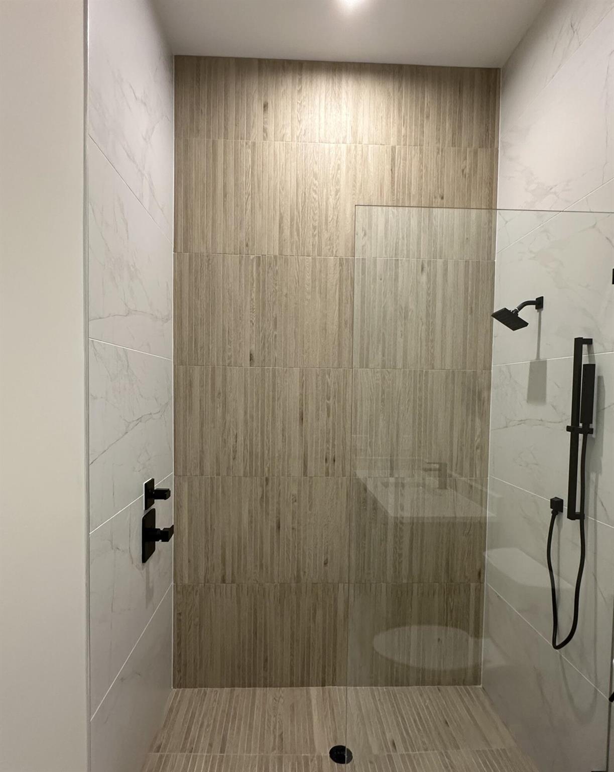 CORAL ISLES - Residential