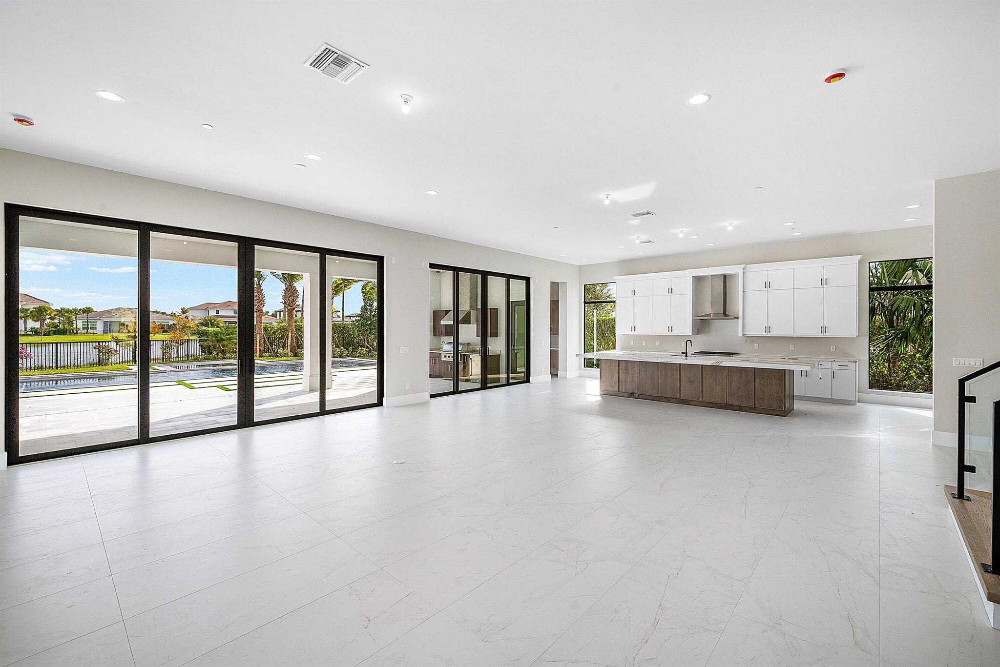 CORAL ISLES - Residential