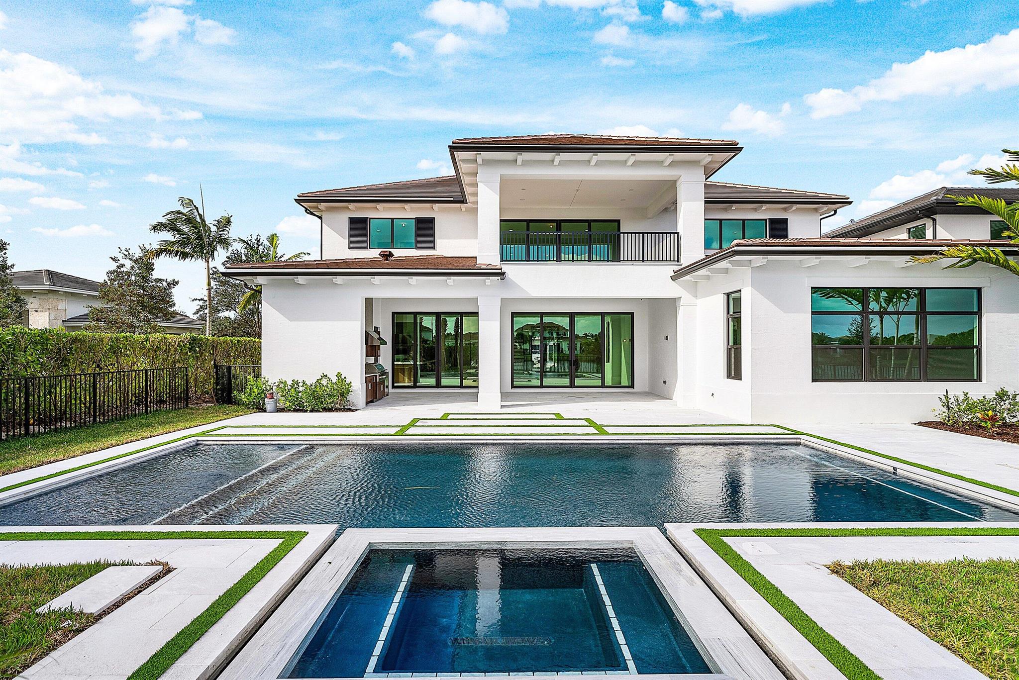 CORAL ISLES - Residential