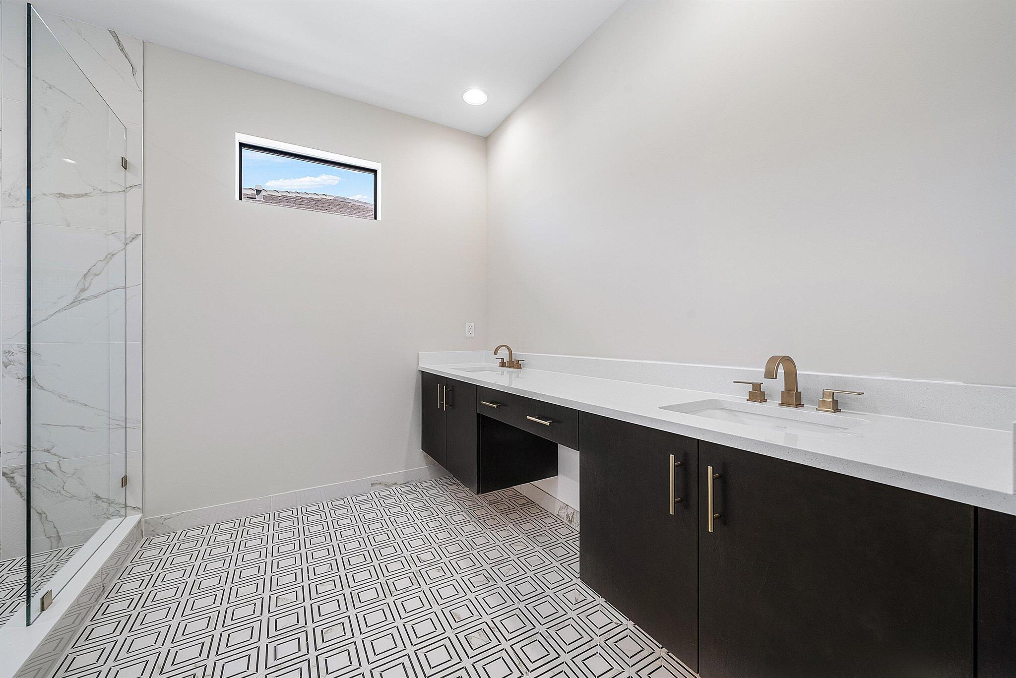 CORAL ISLES - Residential