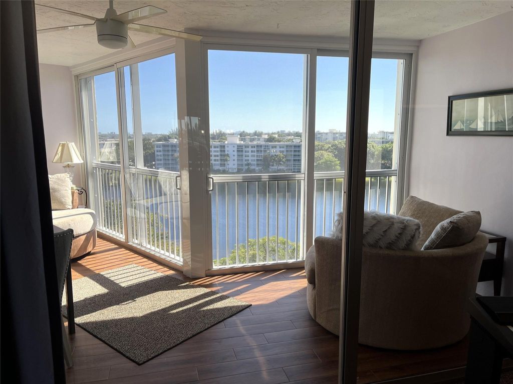 listing image 0