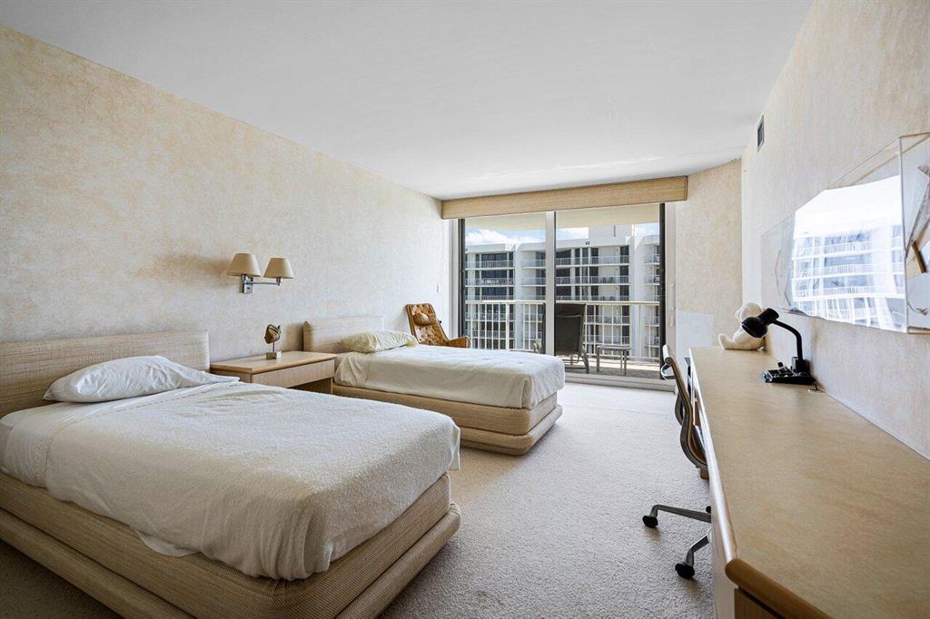 ENCLAVE OF PALM BEACH CON - Residential