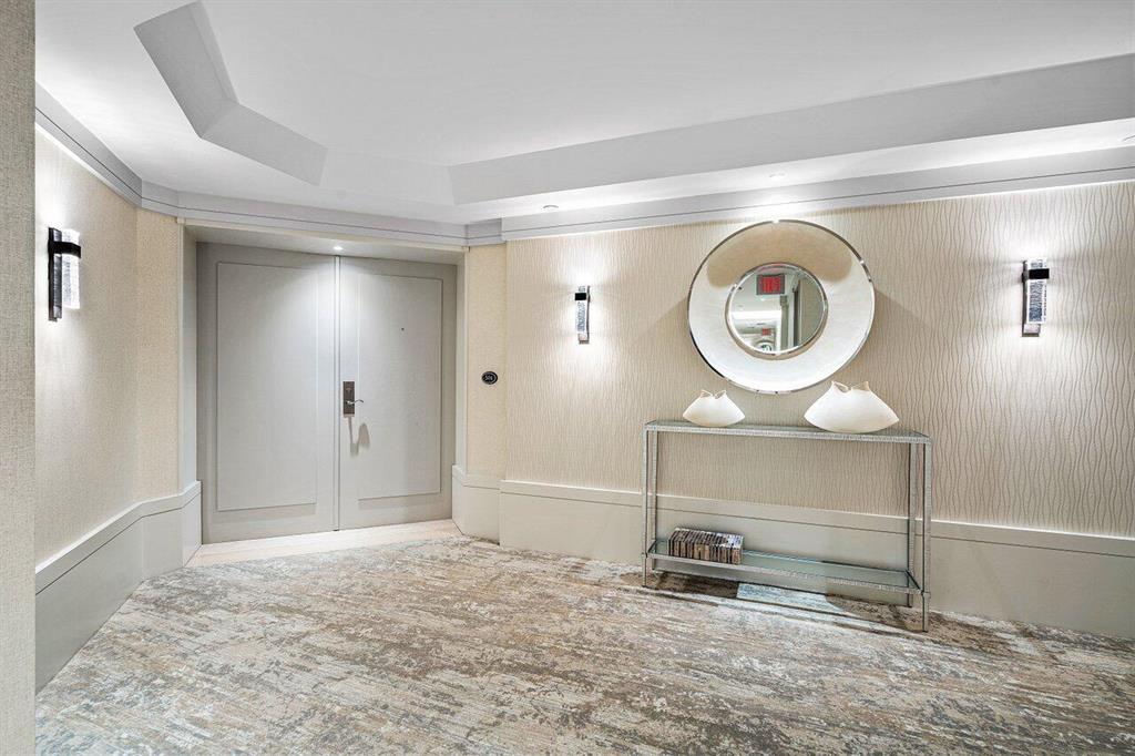 ENCLAVE OF PALM BEACH CON - Residential