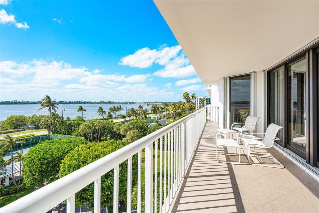 ENCLAVE OF PALM BEACH CON - Residential