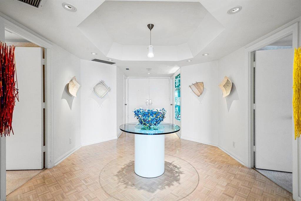 ENCLAVE OF PALM BEACH CON - Residential