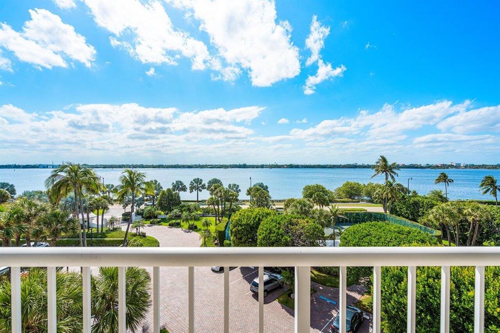 ENCLAVE OF PALM BEACH CON - Residential