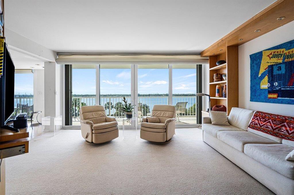 ENCLAVE OF PALM BEACH CON - Residential