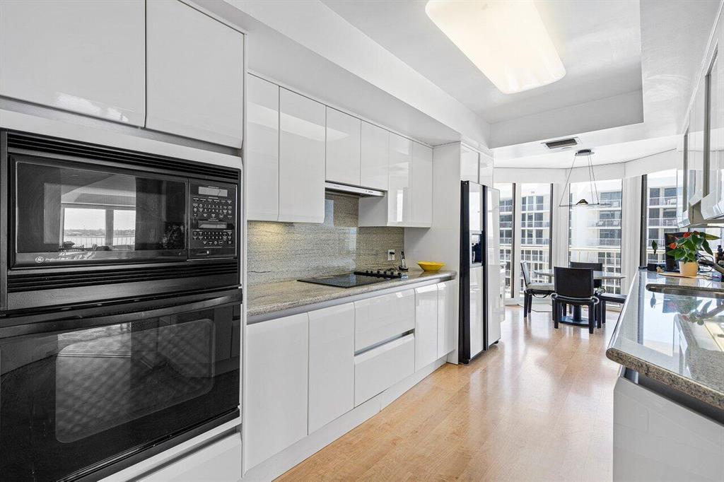 ENCLAVE OF PALM BEACH CON - Residential