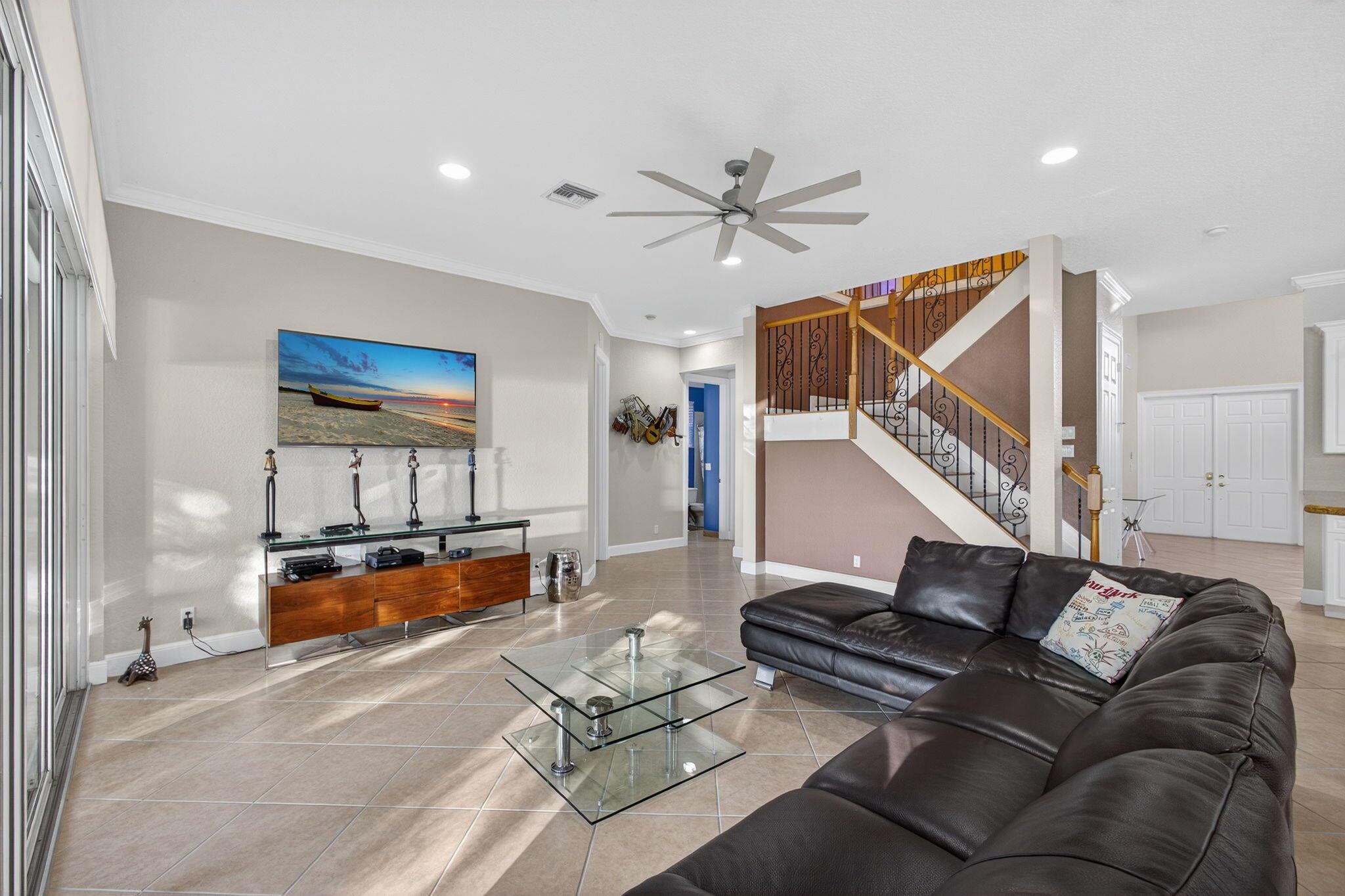 VERSAILLES - Residential