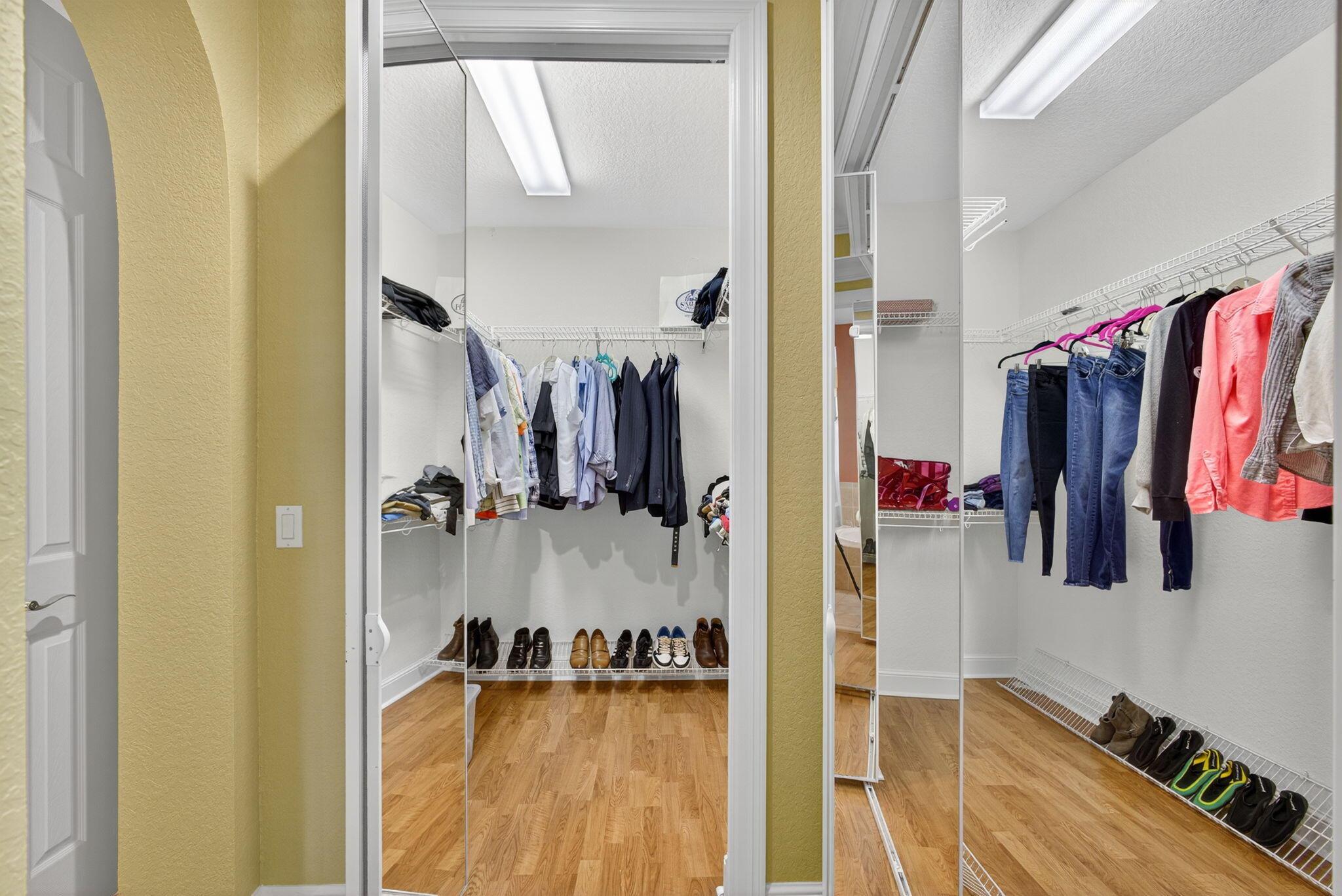 VERSAILLES - Residential