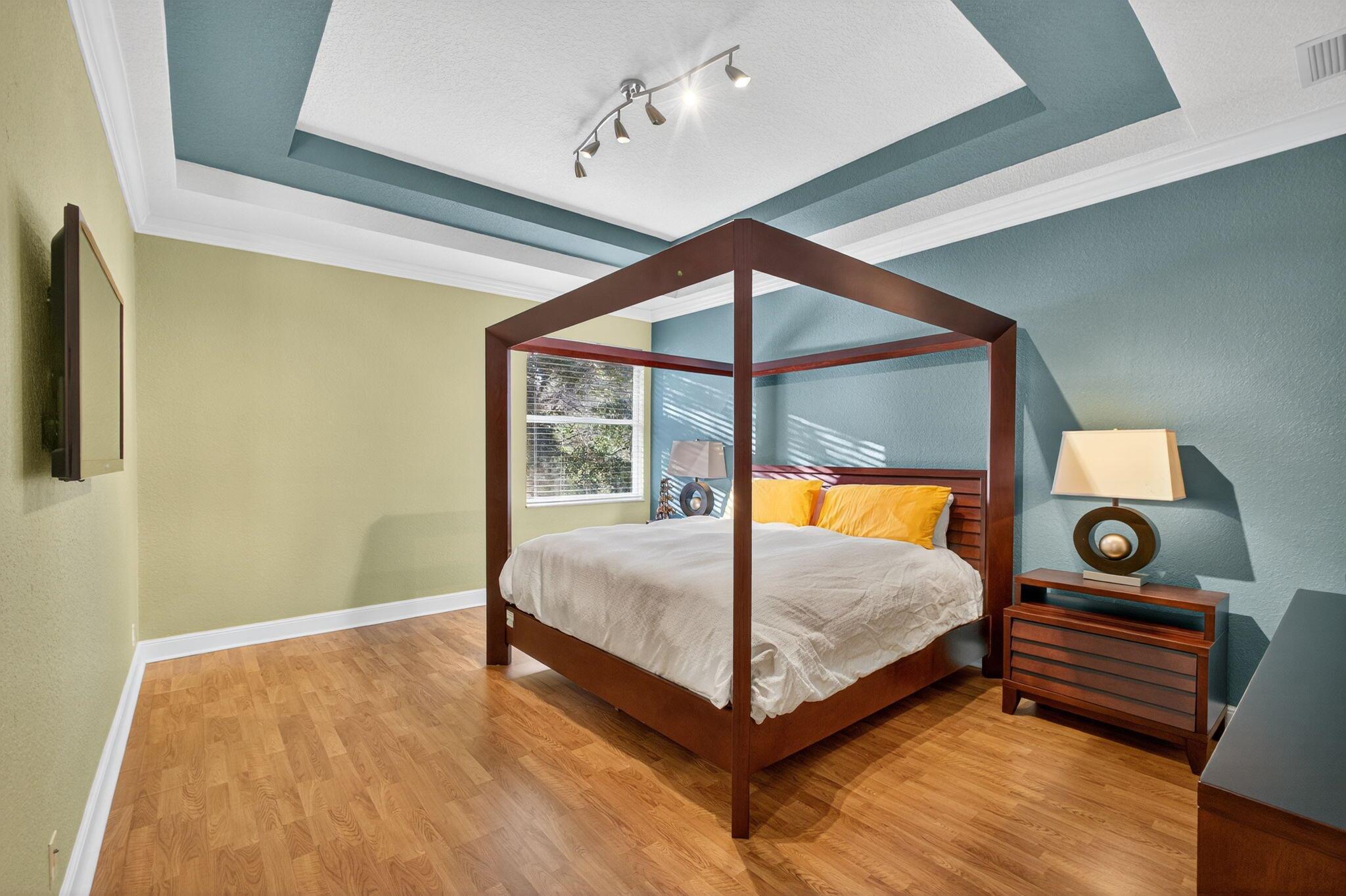 VERSAILLES - Residential