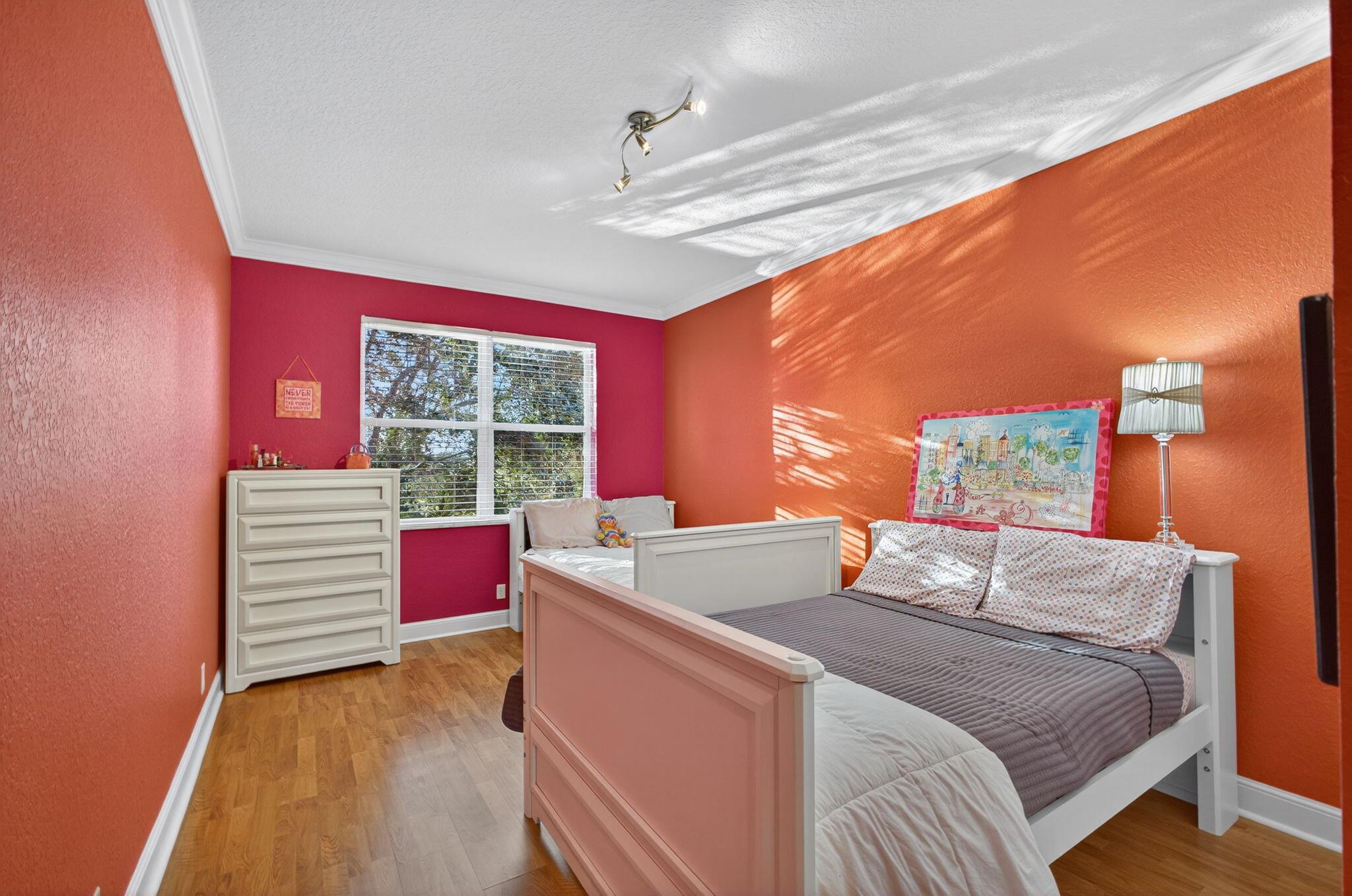 VERSAILLES - Residential