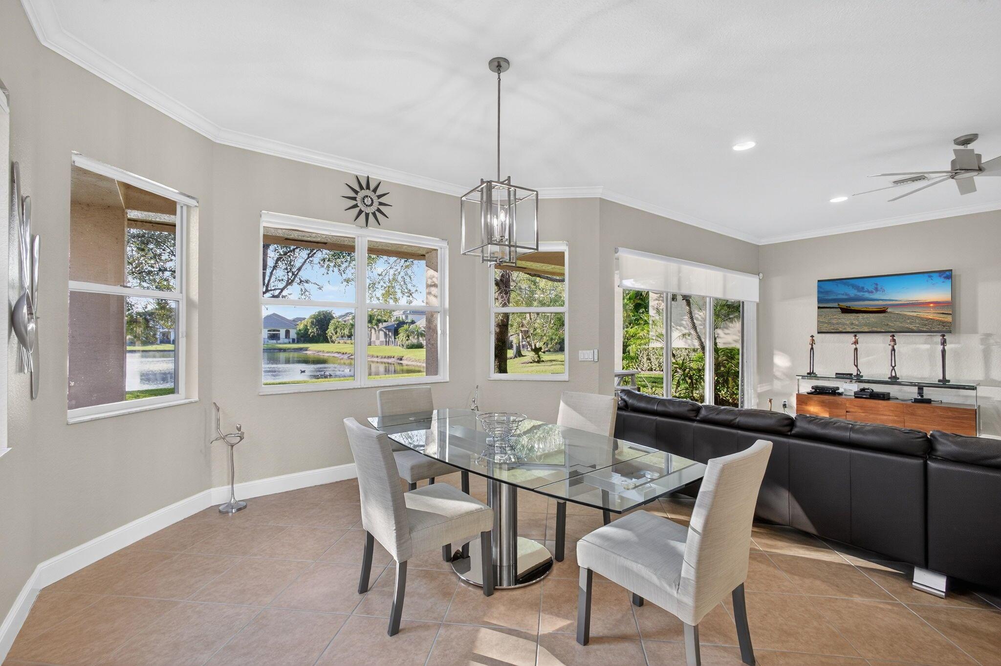 VERSAILLES - Residential