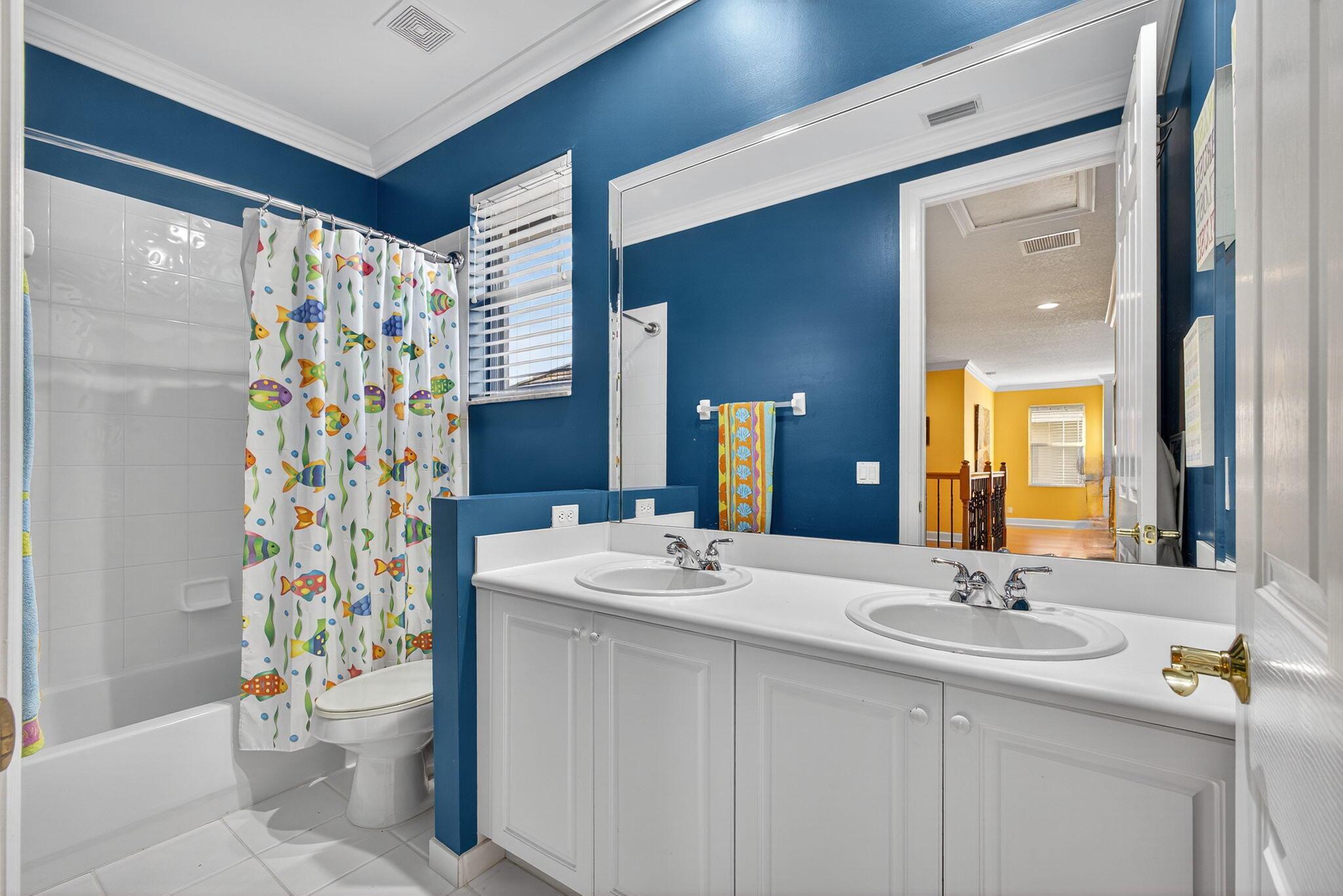 VERSAILLES - Residential